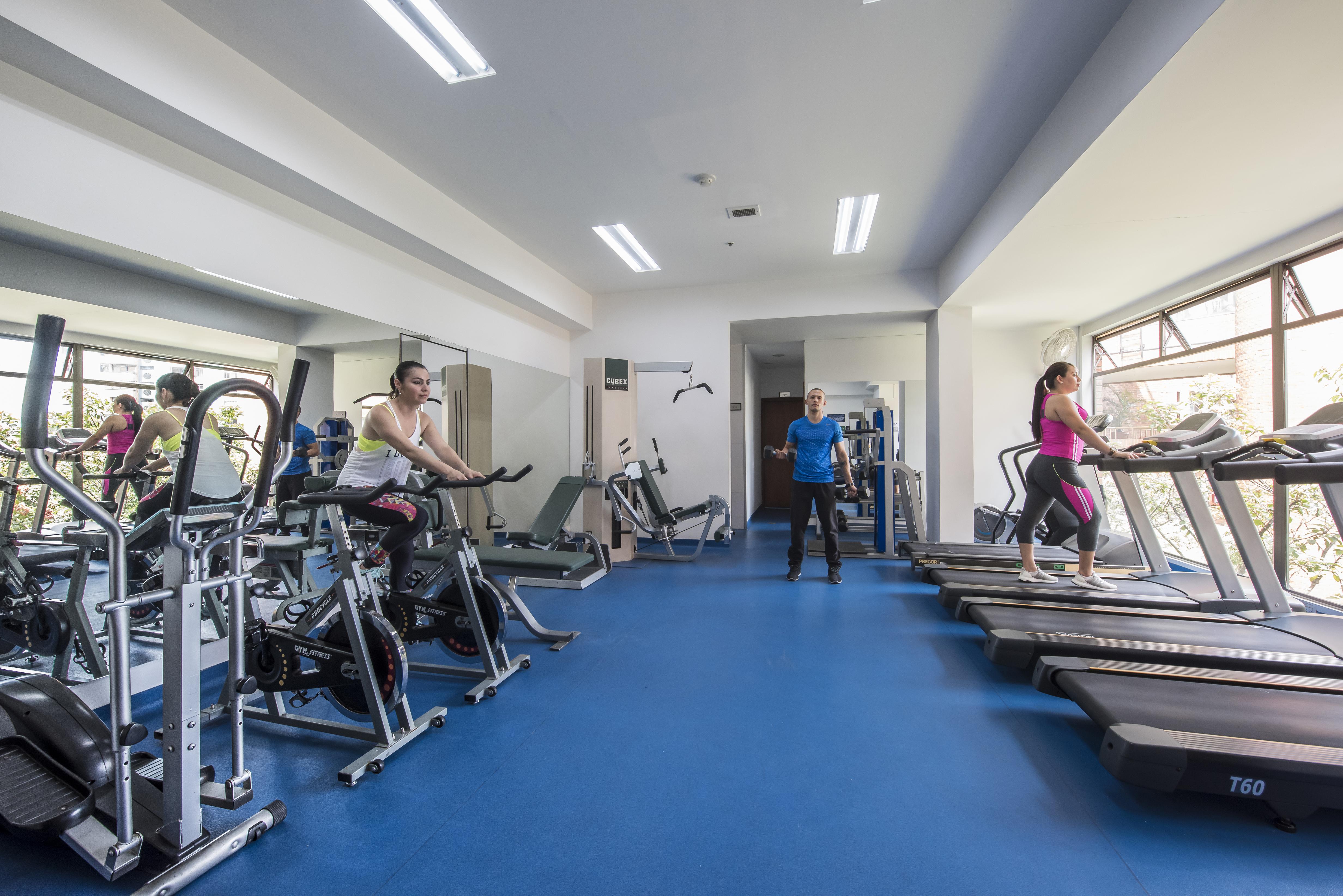 Hotel Dann Carlton Belfort מדיין מראה חיצוני תמונה The gym at the University of Nicosia