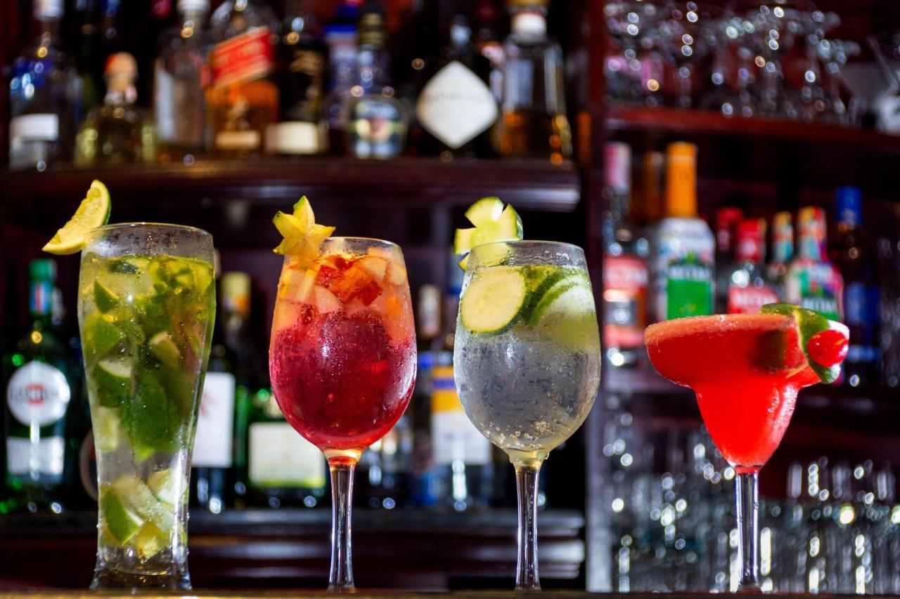 Hotel Dann Carlton Belfort מדיין מראה חיצוני תמונה Cocktails